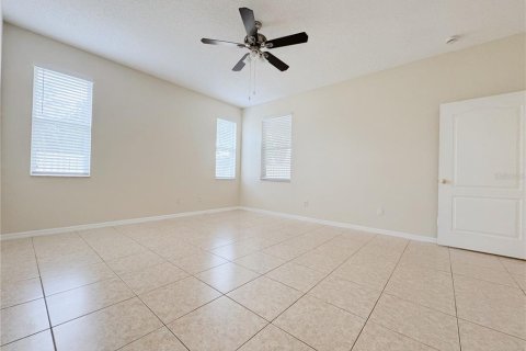 Casa en alquiler en Orlando, Florida, 4 dormitorios, 183.3 m2 № 2096296 - foto 13