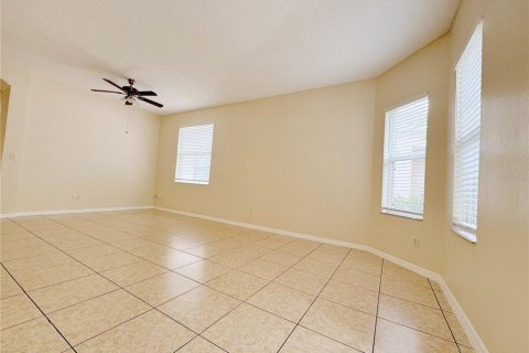 Casa en alquiler en Orlando, Florida, 4 dormitorios, 183.3 m2 № 2096296 - foto 4