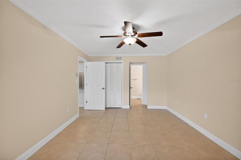 Condominio en venta en New Port Richey, Florida, 1 dormitorio, 67.63 m2 № 2147580 - foto 11