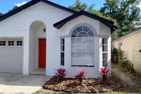 House in Apopka, Florida 3 bedrooms, 101.91 sq.m. № 2306394