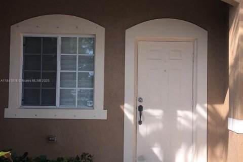 Adosado en venta en Cutler Bay, Florida, 3 dormitorios, 139.73 m2 № 1833828 - foto 3