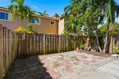 Купить таунхаус в Катлер-Бей, Флорида 3 спальни, 139.73м2, № 1833828 - фото 20