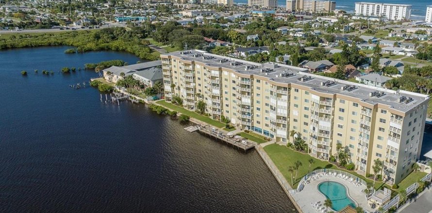 Condominio en Port Orange, Florida, 1 dormitorio № 1795789