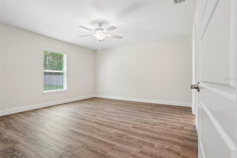House in Dunnellon, Florida 4 bedrooms, 162.67 sq.m. № 2198975 - photo 29