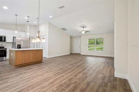 House in Dunnellon, Florida 4 bedrooms, 162.67 sq.m. № 2198975 - photo 28