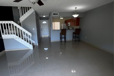 Townhouse in Deerfield Beach, Florida 2 bedrooms, 102.56 sq.m. № 1935963 - photo 28