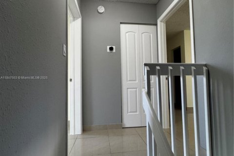 Townhouse in Deerfield Beach, Florida 2 bedrooms, 102.56 sq.m. № 1935963 - photo 14
