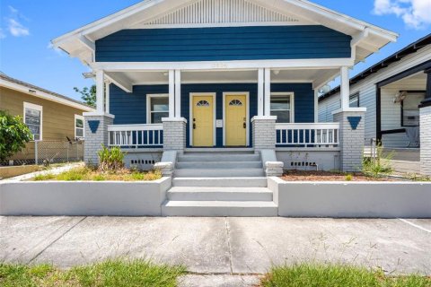 Appartement à louer à Tampa, Floride: 3 chambres, 125.98 m2 № 1873925 - photo 1