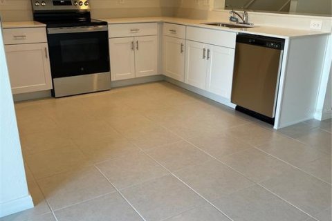 Adosado en venta en Zephyrhills, Florida, 3 dormitorios, 151.8 m2 № 2100921 - foto 8