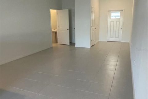 Adosado en venta en Zephyrhills, Florida, 3 dormitorios, 151.8 m2 № 2100921 - foto 4
