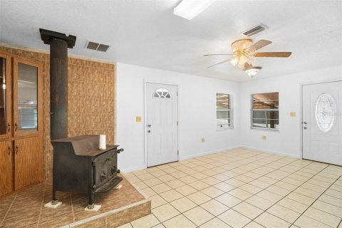 Casa en venta en DeLand, Florida, 4 dormitorios, 224.27 m2 № 1903921 - foto 5