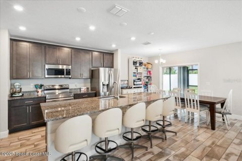 Casa en venta en Rockledge, Florida, 4 dormitorios, 177.35 m2 № 1789540 - foto 4