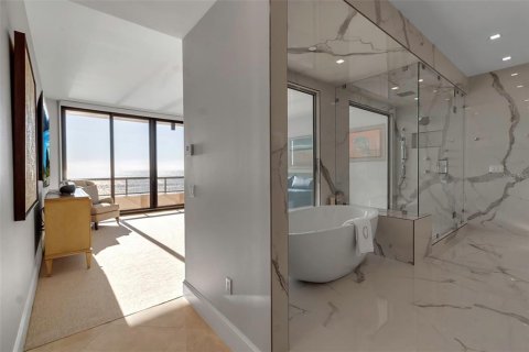 Condo in Longboat Key, Florida, 3 bedrooms  № 1733104 - photo 19