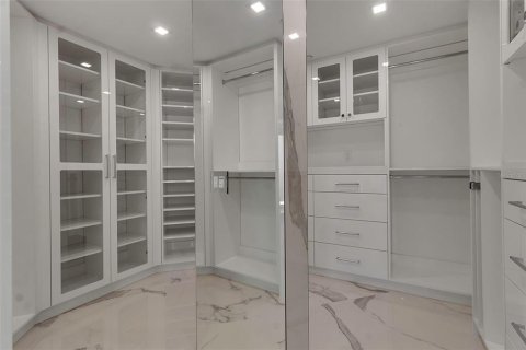 Condo in Longboat Key, Florida, 3 bedrooms  № 1733104 - photo 25