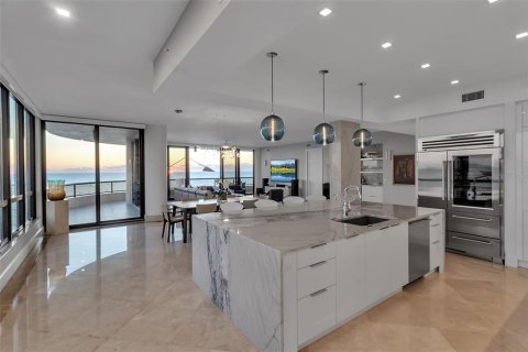 Condo in Longboat Key, Florida, 3 bedrooms  № 1733104 - photo 12