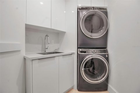 Condo in Longboat Key, Florida, 3 bedrooms  № 1733104 - photo 30