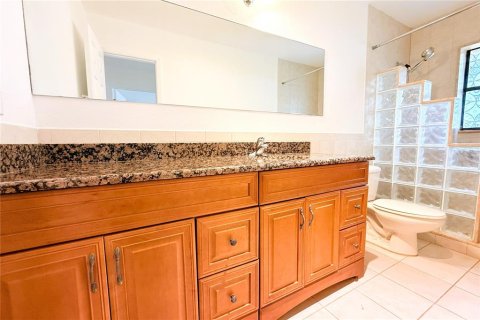 Villa ou maison à louer à Spring Hill, Floride: 2 chambres, 110.74 m2 № 2097734 - photo 14