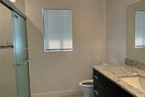 House in Coral Springs, Florida 4 bedrooms, 207.64 sq.m. № 2049322 - photo 7