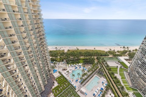 Condominio en venta en Bal Harbour, Florida, 4 dormitorios, 330.36 m2 № 1990284 - foto 10