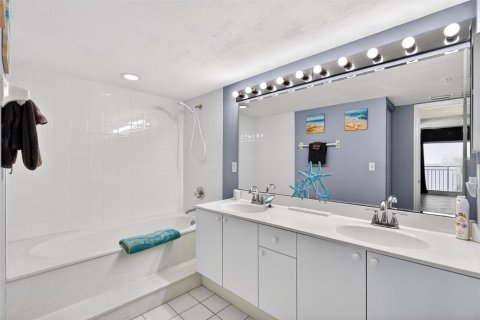 Condominio en venta en Daytona Beach, Florida, 2 dormitorios, 133.78 m2 № 2150606 - foto 29