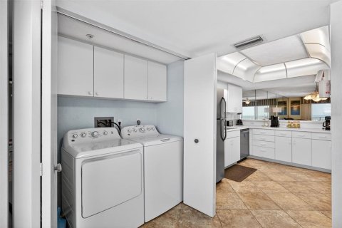 Condominio en venta en Daytona Beach, Florida, 2 dormitorios, 133.78 m2 № 2150606 - foto 18