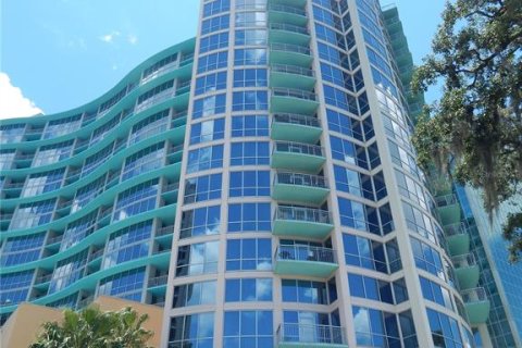 Condominio en alquiler en Orlando, Florida, 2 dormitorios, 110.27 m2 № 1831784 - foto 1