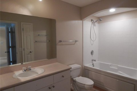 Condominio en alquiler en Orlando, Florida, 2 dormitorios, 110.27 m2 № 1831784 - foto 9