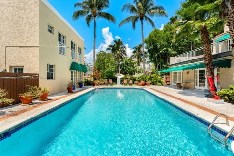 Casa en venta en Miami, Florida, 5 dormitorios, 428.37 m2 № 1759039 - foto 1