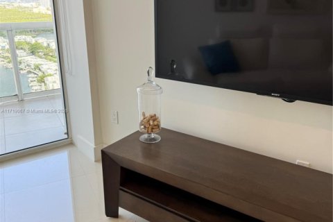 Купить кондоминиум в Санни-Айлс-Бич, Флорида 2 спальни, 133.31м2, № 1940263 - фото 9