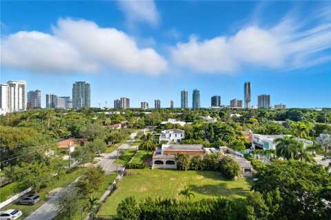 Copropriété à louer à Miami, Floride: 2 chambres, 126.16 m2 № 1966230 - photo 3