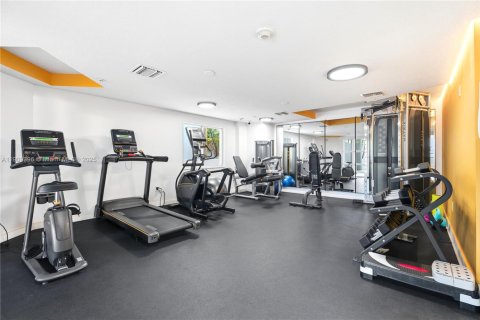 Copropriété à louer à Miami, Floride: 2 chambres, 126.16 m2 № 1966230 - photo 25