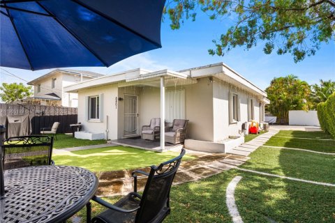 Casa en venta en Miami, Florida, 3 dormitorios, 118.08 m2 № 2017107 - foto 4