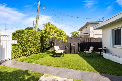 Casa en venta en Miami, Florida, 3 dormitorios, 118.08 m2 № 2017107 - foto 7
