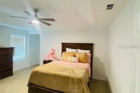 Villa ou maison à vendre à Kissimmee, Floride: 4 chambres, 171.03 m2 № 1829248 - photo 28