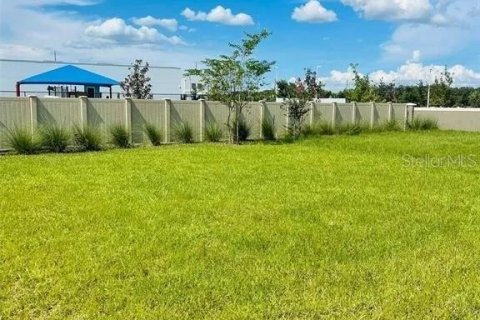 Villa ou maison à vendre à Kissimmee, Floride: 4 chambres, 171.03 m2 № 1829248 - photo 5