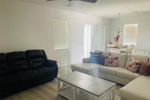 Villa ou maison à vendre à Kissimmee, Floride: 4 chambres, 171.03 m2 № 1829248 - photo 14