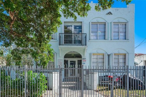 Appartement à Miami, Floride 2 chambres, 74.32 m2 № 2265307