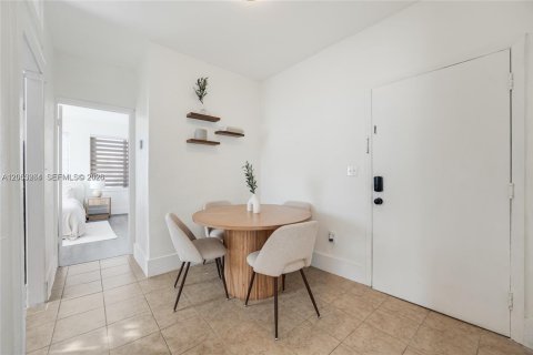 Appartement à louer à Miami, Floride: 2 chambres, 74.32 m2 № 2265307 - photo 4