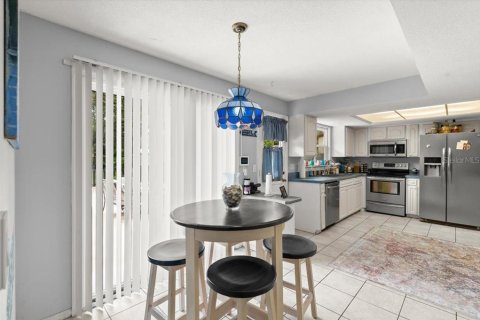 Casa en venta en Ormond Beach, Florida, 5 dormitorios, 204.38 m2 № 2110030 - foto 13