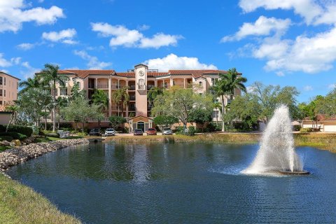 Condo in Sarasota, Florida, 3 bedrooms № 2094286 - photo 2
