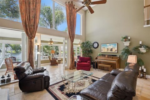 Villa ou maison à vendre à Longwood, Floride: 5 chambres, 298.77 m2 № 2230856 - photo 9