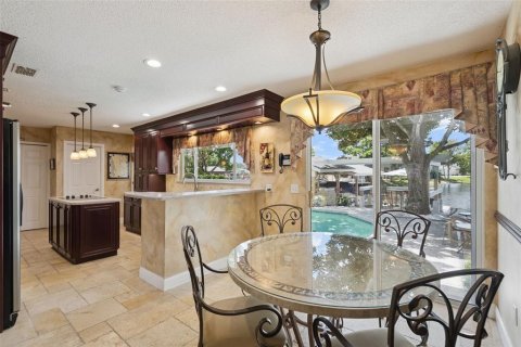 Villa ou maison à vendre à Longwood, Floride: 5 chambres, 298.77 m2 № 2230856 - photo 13