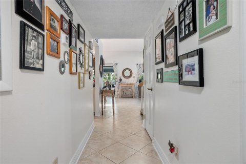 Condo in DeBary, Florida, 2 bedrooms  № 1911363 - photo 4
