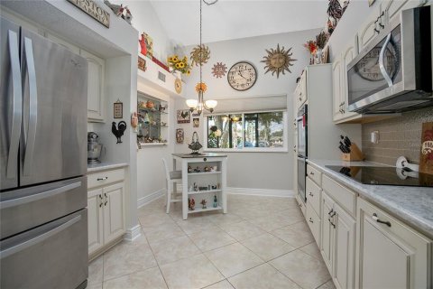 Condo in DeBary, Florida, 2 bedrooms  № 1911363 - photo 9