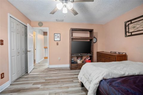 Condo in DeBary, Florida, 2 bedrooms  № 1911363 - photo 30