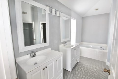 Casa en alquiler en Lake Mary, Florida, 4 dormitorios, 199 m2 № 1917398 - foto 14