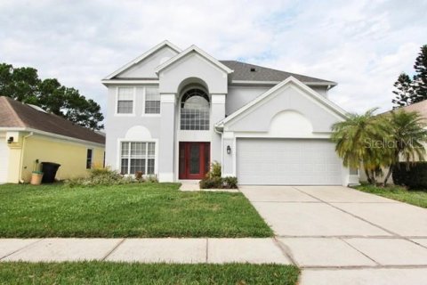 Casa en alquiler en Lake Mary, Florida, 4 dormitorios, 199 m2 № 1917398 - foto 1