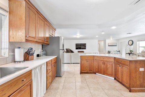 House in Southwest Ranches, Florida 3 bedrooms, 224.92 sq.m. № 2087162 - photo 20
