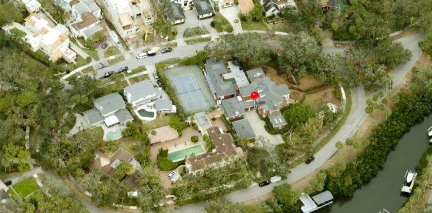 Terreno en Tampa, Florida № 1675568