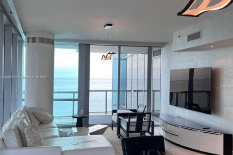 Condo in Sunny Isles Beach, Florida, 3 bedrooms  № 1943139 - photo 3